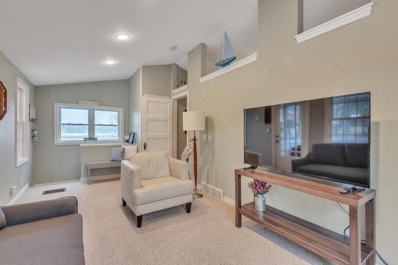 Amazing Lakefront Retreat On Long Lake! Home Portage Exterior foto