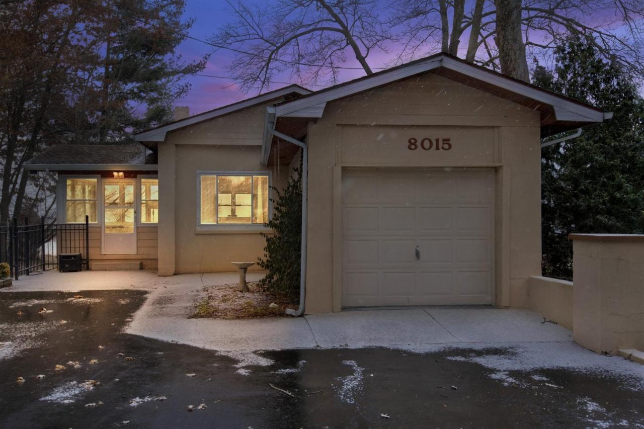 Amazing Lakefront Retreat On Long Lake! Home Portage Exterior foto